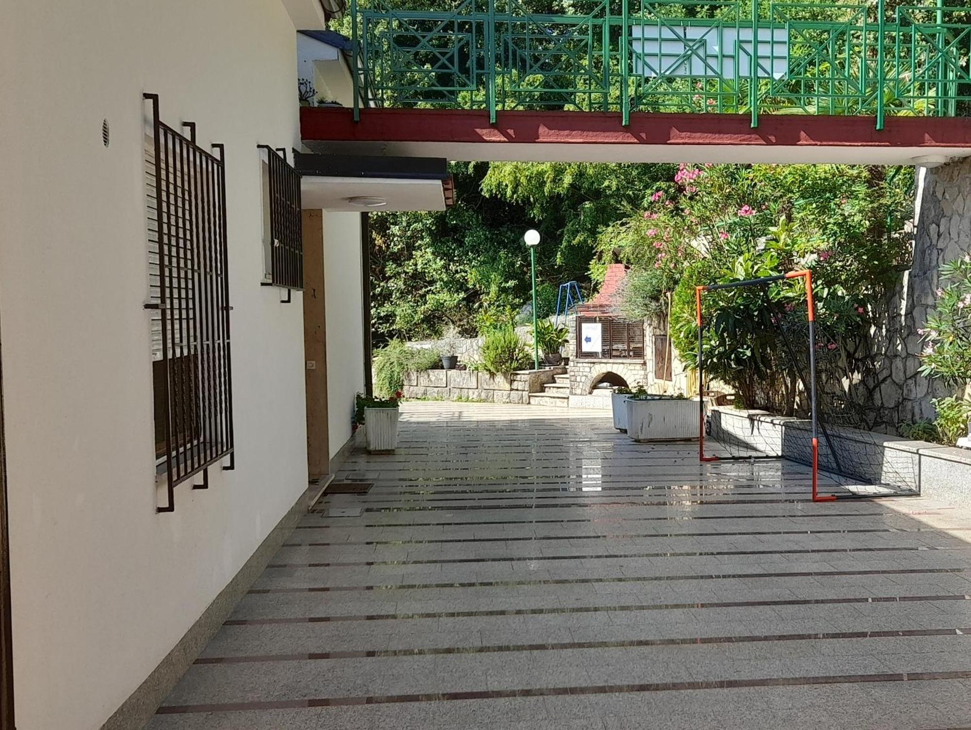 Apartments Kiki โอปาติยา ภายนอก รูปภาพ